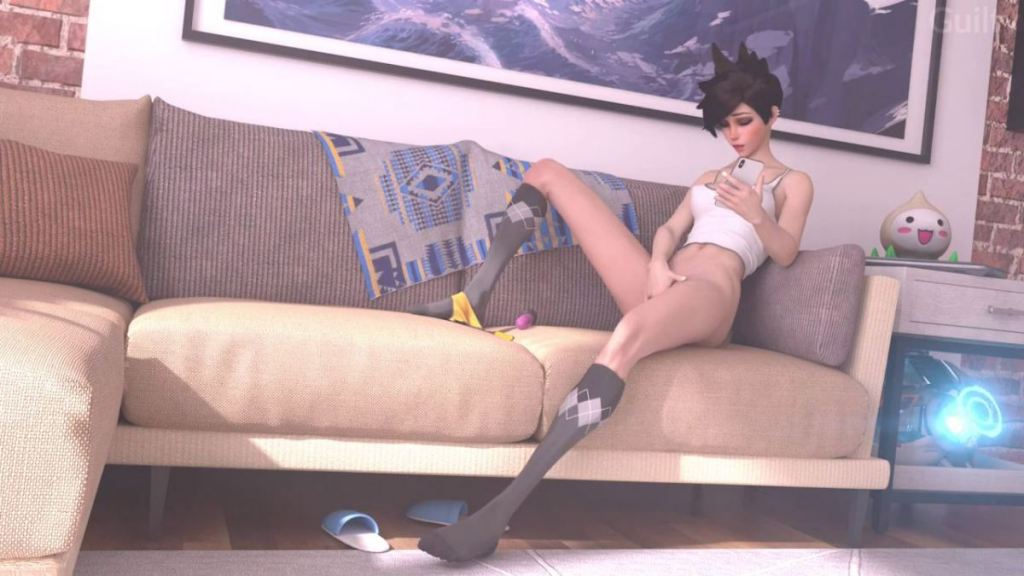 Tracer Solo Masturbate