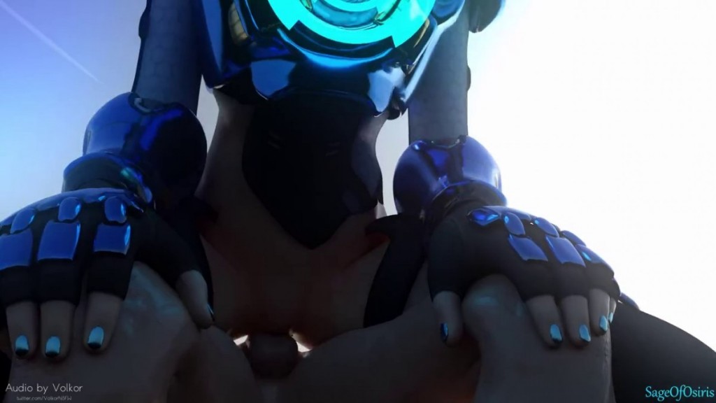 Tracer Bouncing On Cock