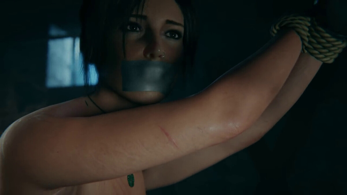 Laracroft in trouble