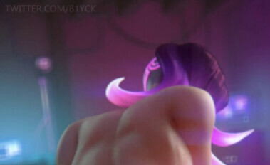 Sombra working her ass out