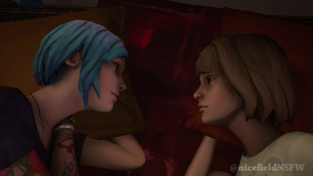 Chloe and Max - The First Kiss
