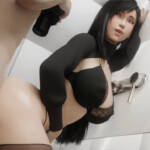 Tifa having a quickie before shower