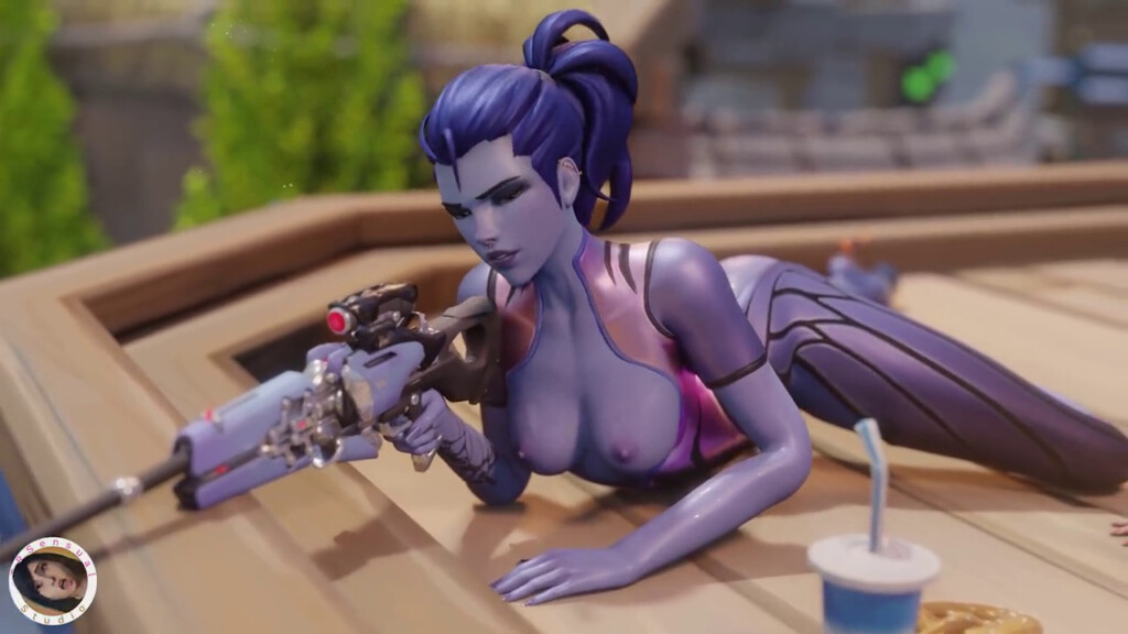 Mercy is distracting Widowmaker