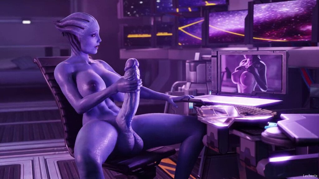 Futanari Liara masturbating