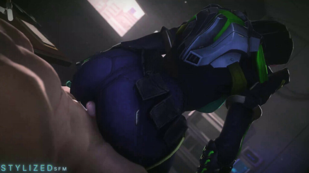 Viper grinding with her ass