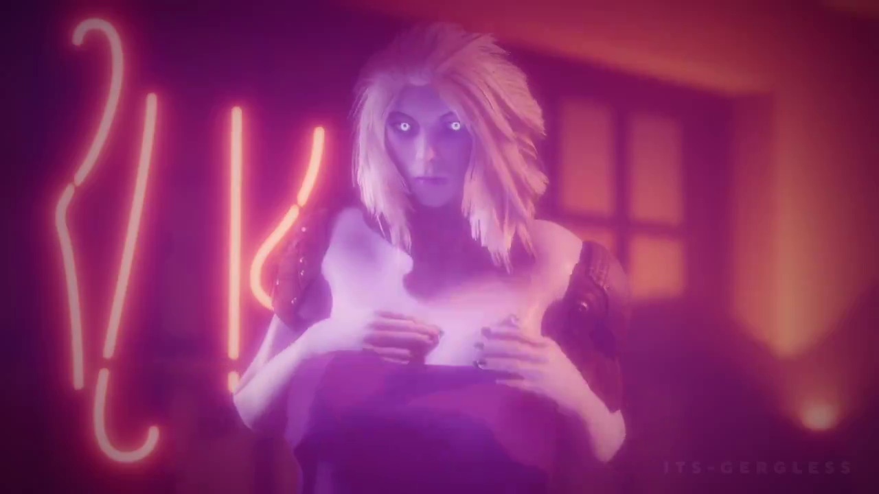 Mara Sov titty slip