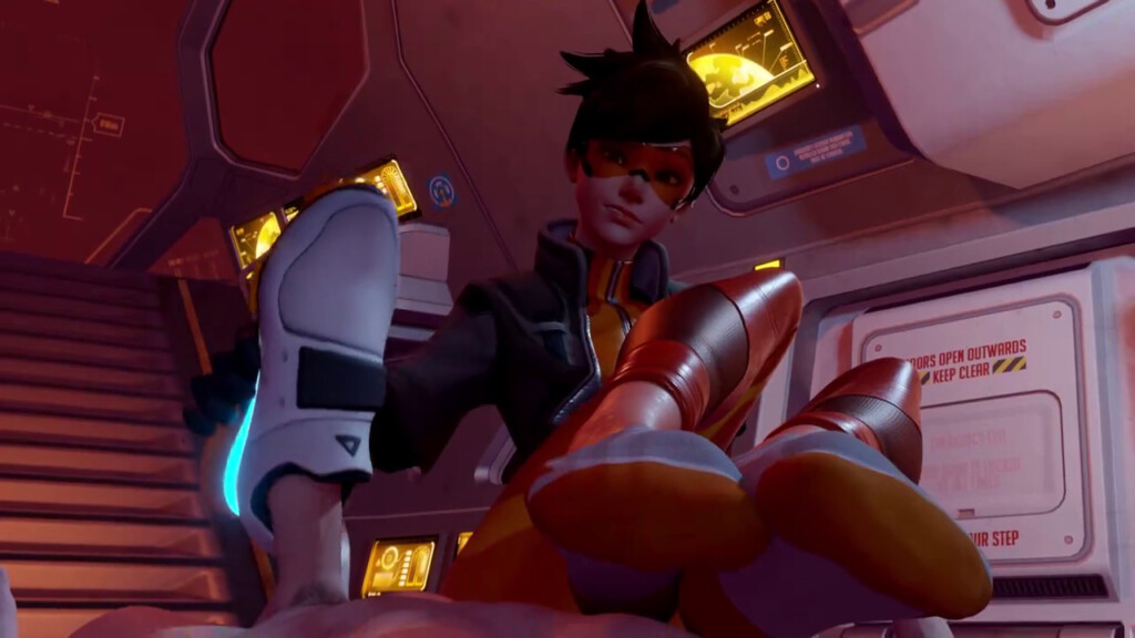 Tracer giving a shoejob