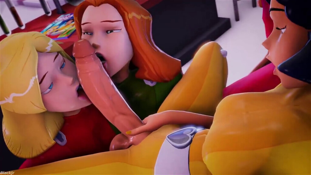 Sam and Clover sucking Futa Alex