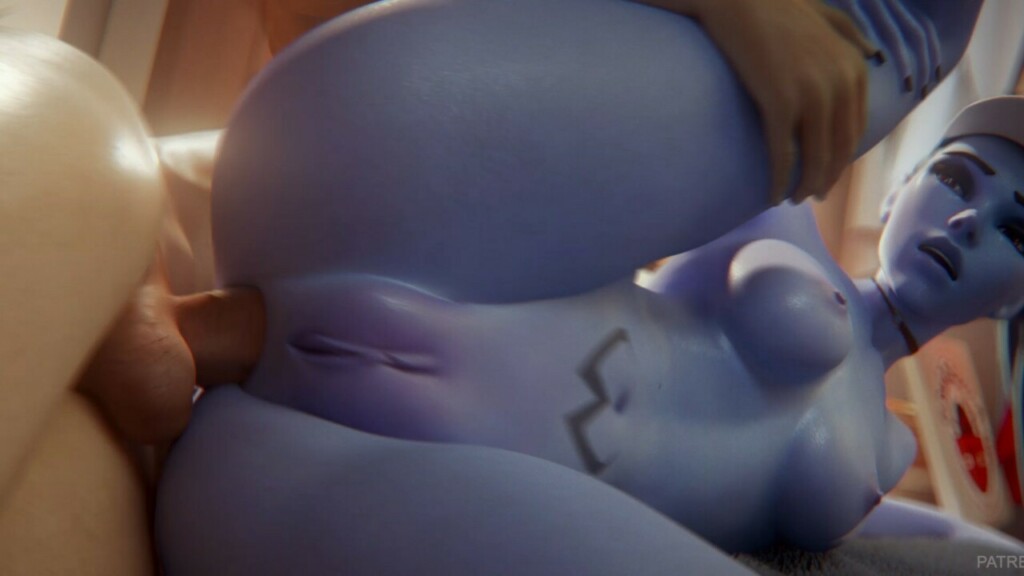 Widowmaker leg up spooning anal