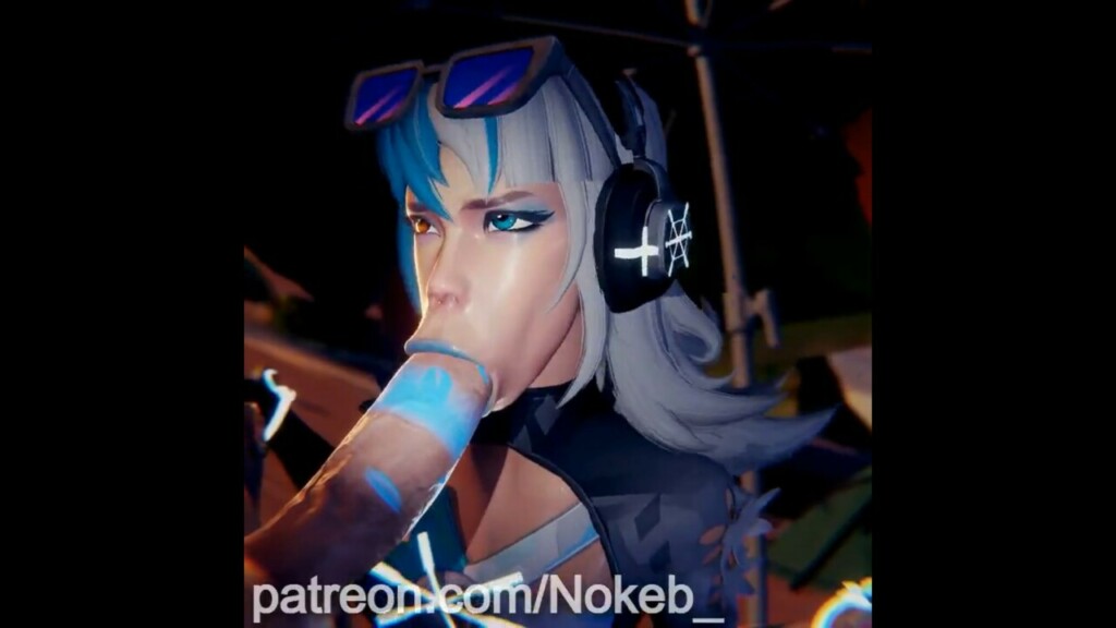 Summer Luna Snow sucking really hard