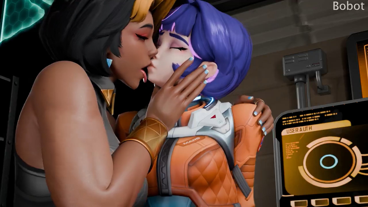 Juno gets a kiss from Domina