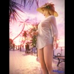 Lili daring in public